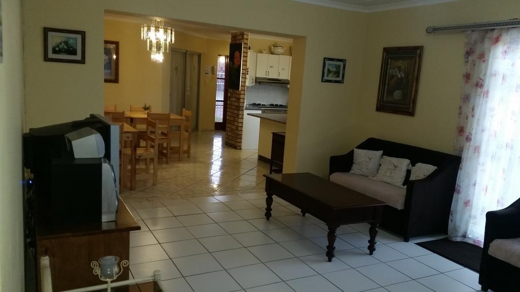 Ebenezer Guesthouse Bluewater Bay Port Elizabeth Exterior foto